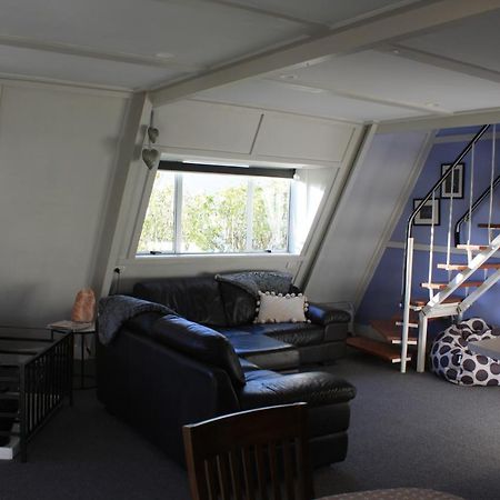 Classic A-Frame On Milford Te Anau Ngoại thất bức ảnh